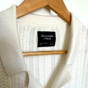 Abercrombie knit stitch button up sweater polo white